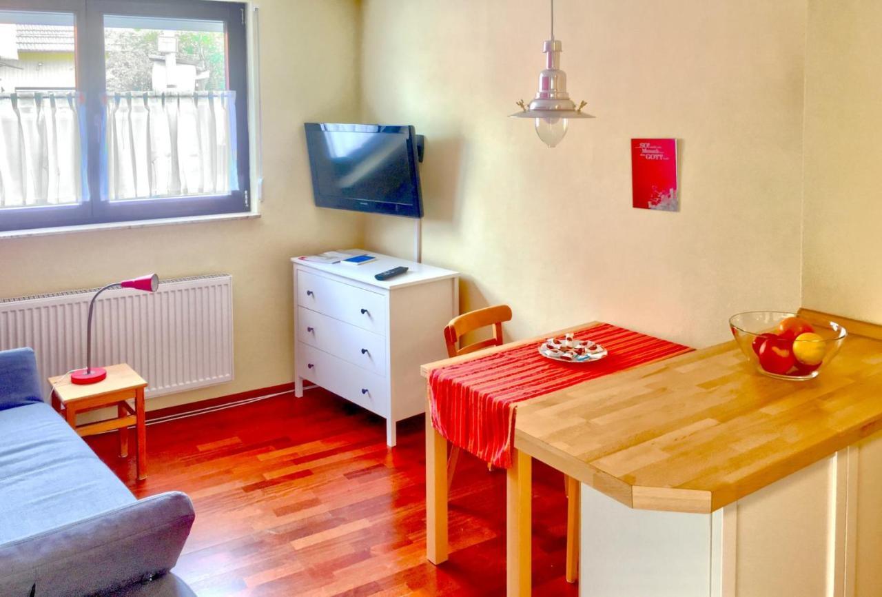 Ferienwohnung Maeder Schaafheim Luaran gambar